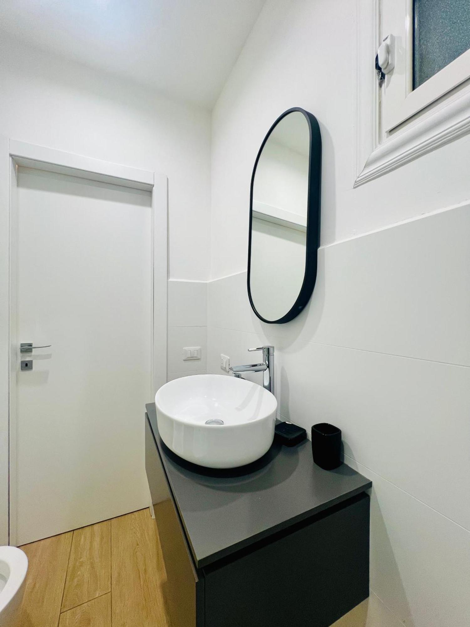 Apartamento Luminosa House Station